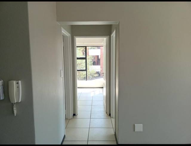2 BEDROOM PROPERTY TO RENT IN GREENSTONE HILL
